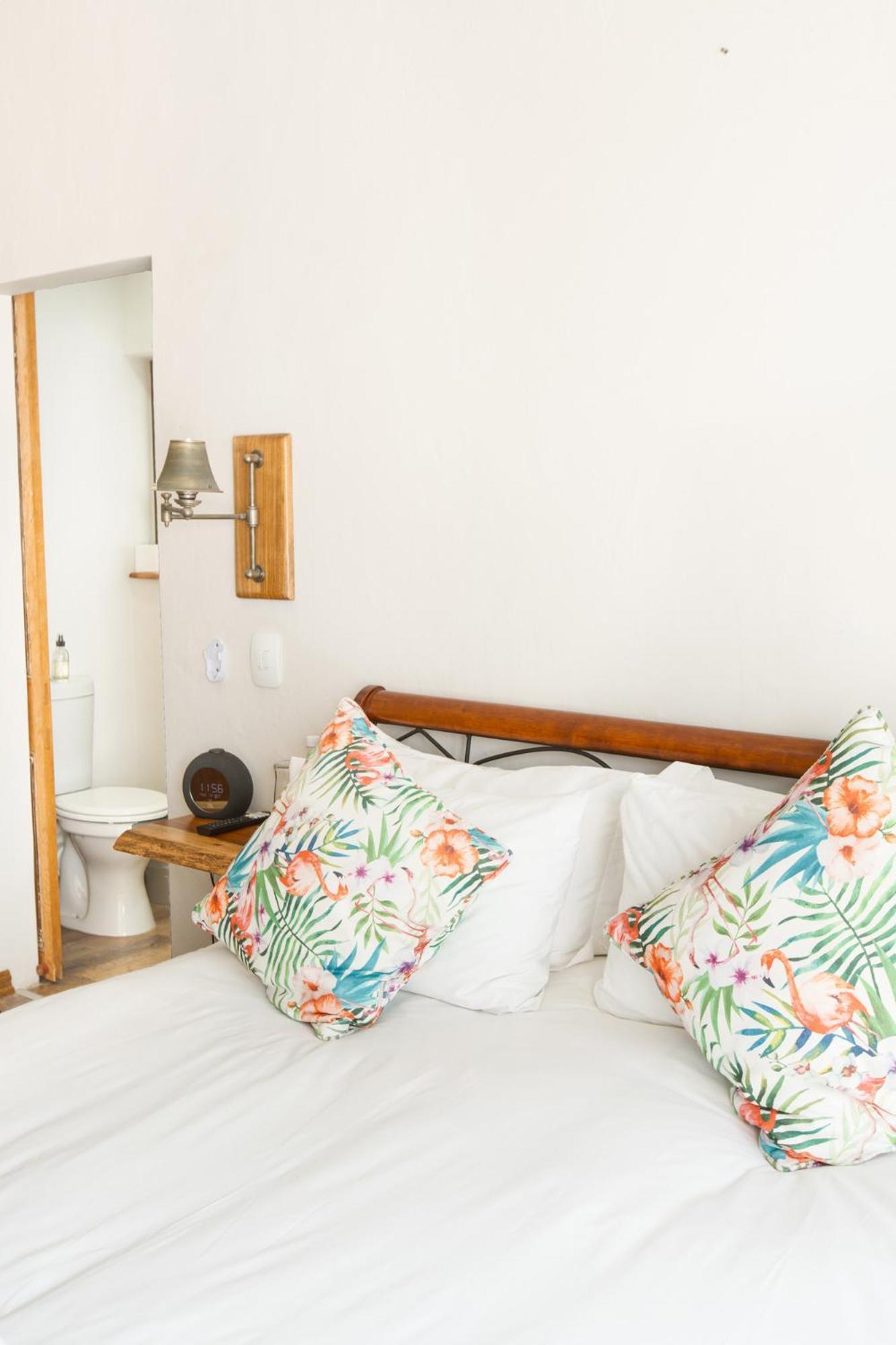 Atsupers Accommodation 杰弗里湾 外观 照片